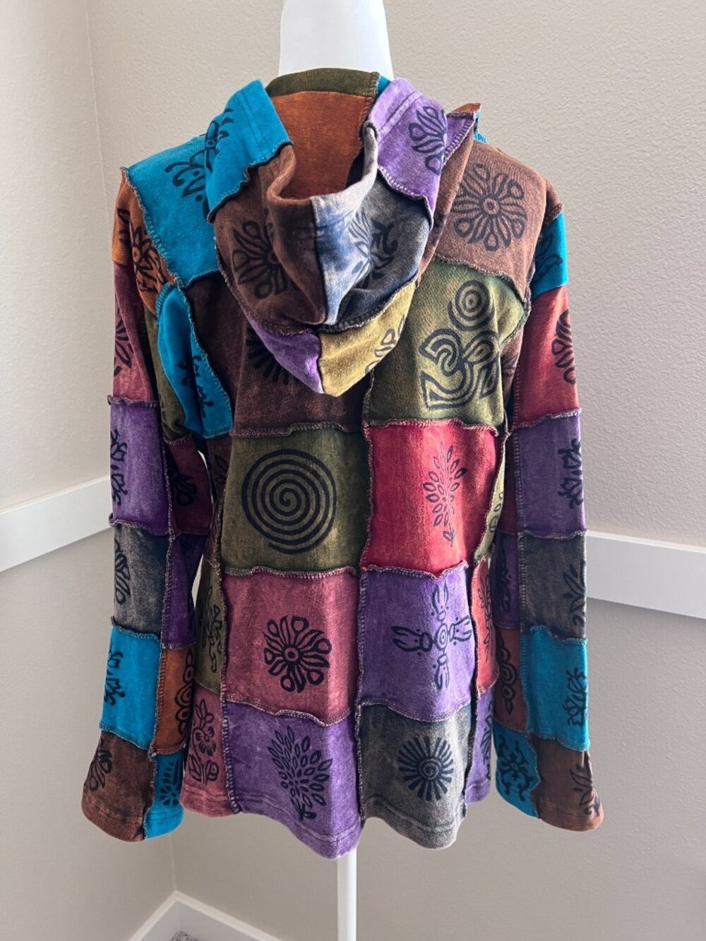 Rising International Boho Patchwork Full-Zip Hoodie Jacket Nepal- Size Med - Picture 3 of 7